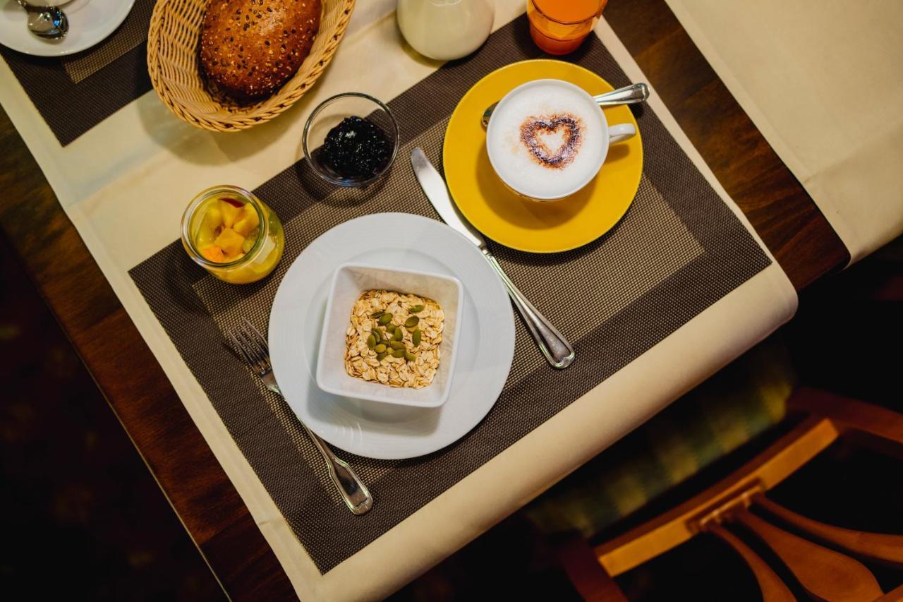 טודנאו Gruener Baum Naturparkhotel & Schwarzwald-Restaurant מראה חיצוני תמונה