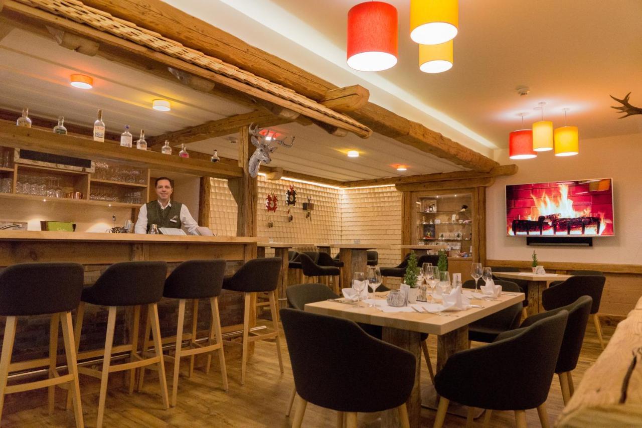 טודנאו Gruener Baum Naturparkhotel & Schwarzwald-Restaurant מראה חיצוני תמונה